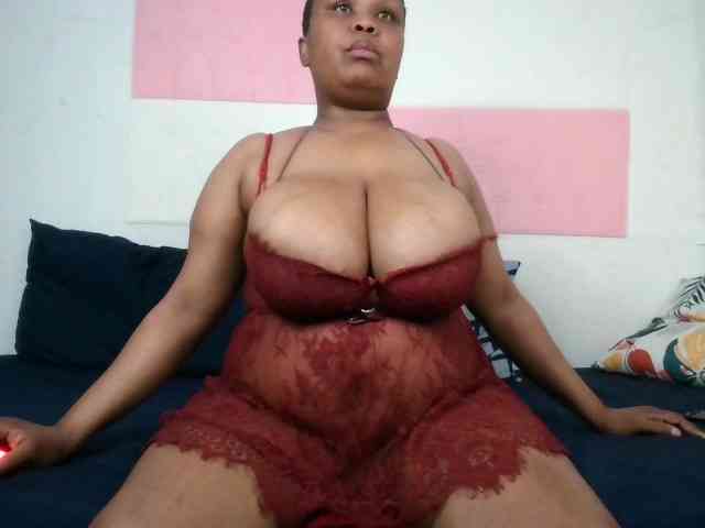 BIGTITTISXX webcam