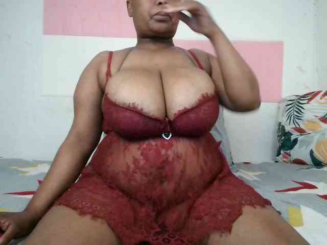 Model: BIGTITTISXX