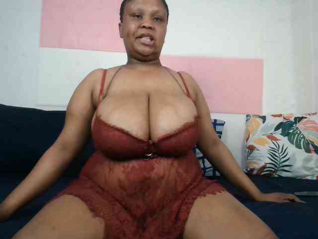 BIGTITTISXX webcam