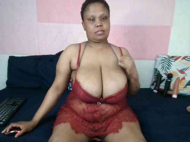 BIGTITTISXX