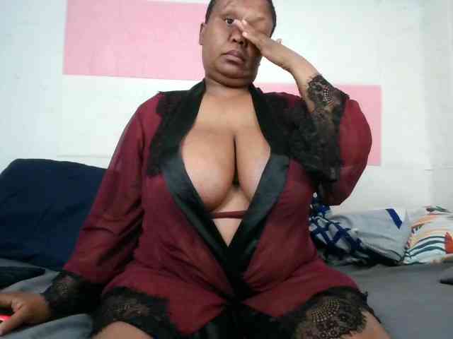 BIGTITTISXX