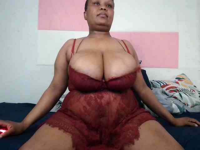 BIGTITTISXX webcam