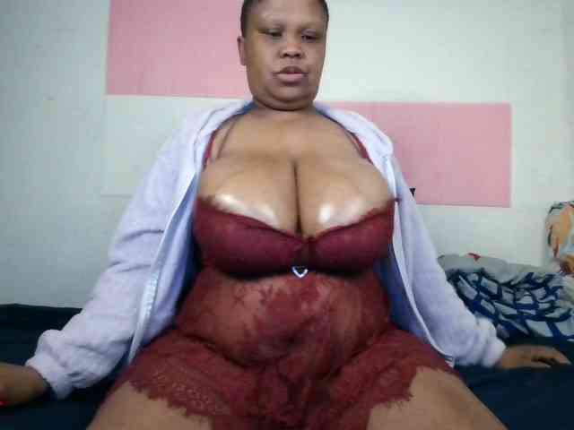 BIGTITTISXX webcam