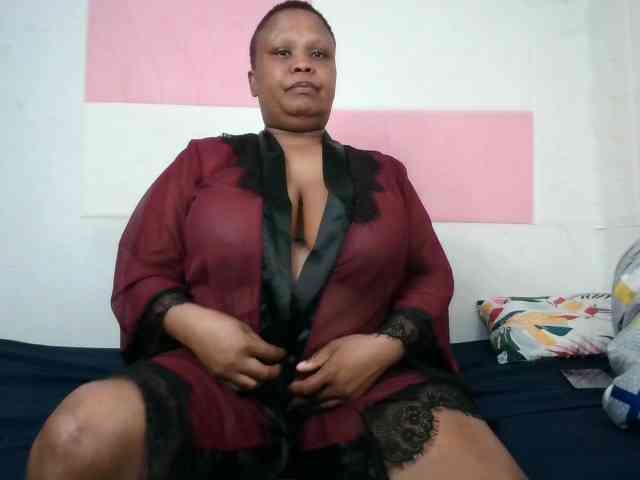 BIGTITTISXX Live Webcam on BongaCams
