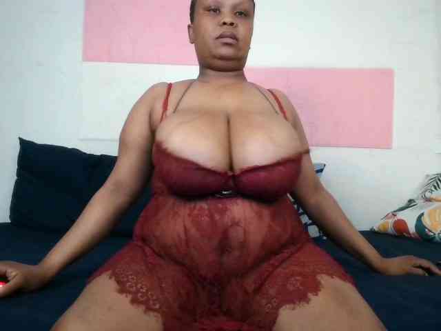 BIGTITTISXX webcam