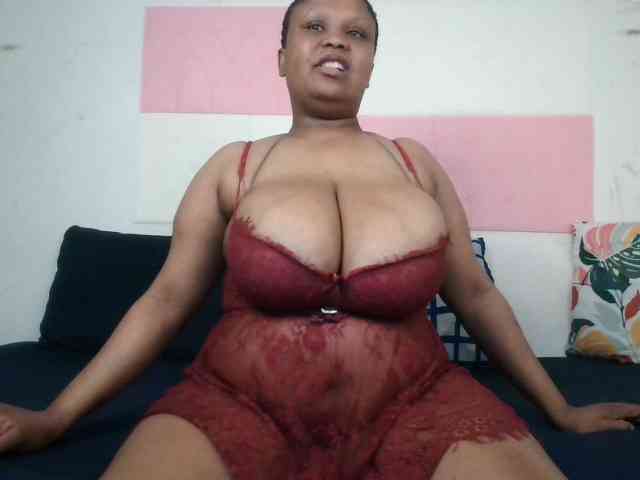 BIGTITTISXX webcam