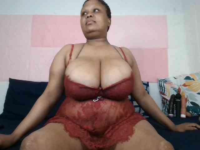 BIGTITTISXX