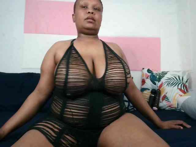 nude amateur live BIGTITTISXX