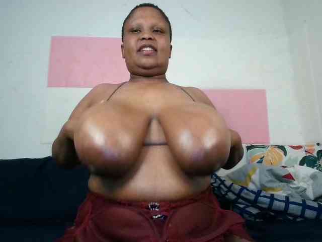 Model: BIGTITTISXX