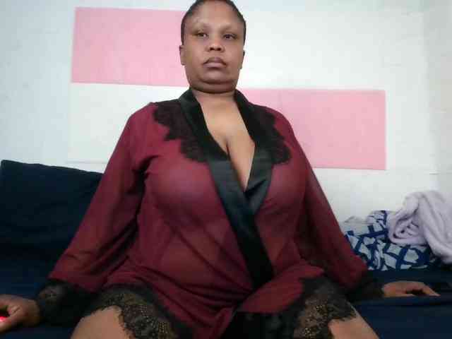 BIGTITTISXX webcam