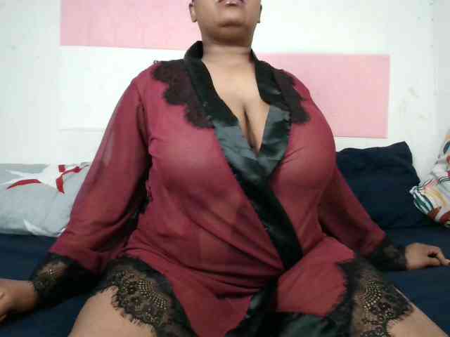 BIGTITTISXX
