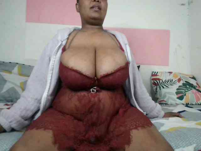 BIGTITTISXX