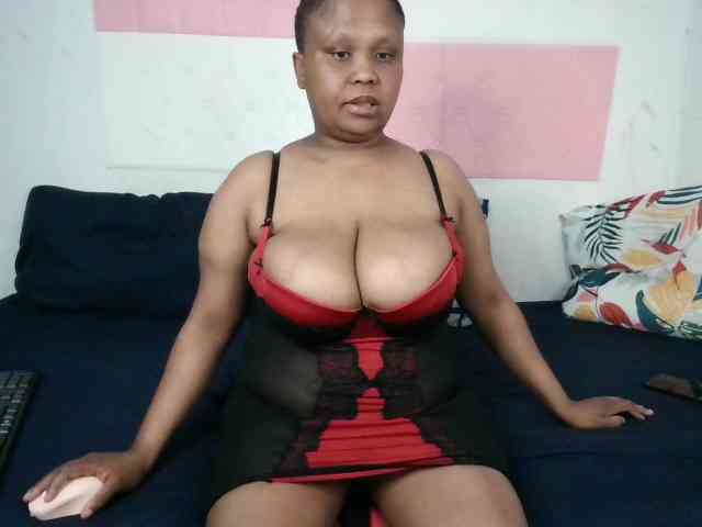 BIGTITTISXX BIGTITTISXX