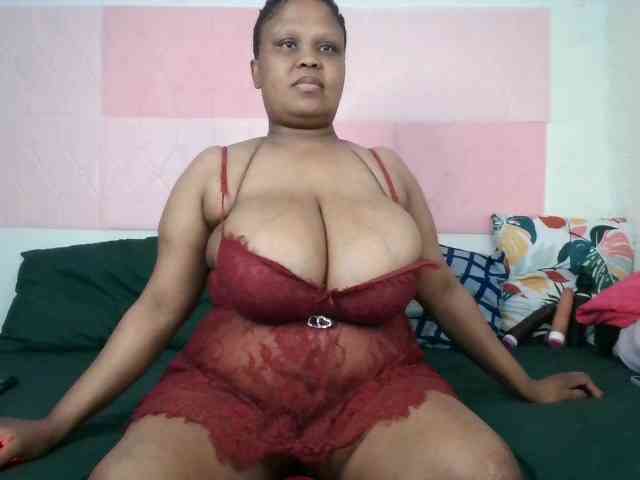 BIGTITTISXX