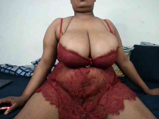 BIGTITTISXX