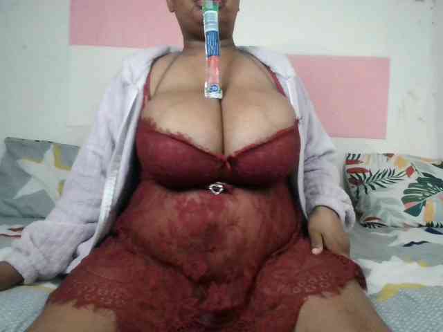 BIGTITTISXX
