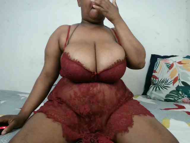 BIGTITTISXX