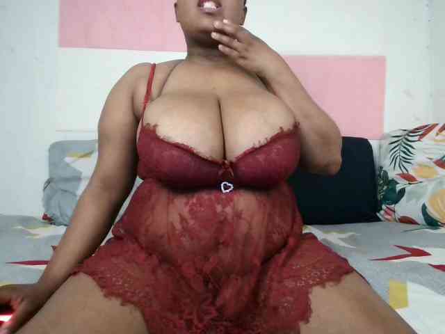 Model: BIGTITTISXX