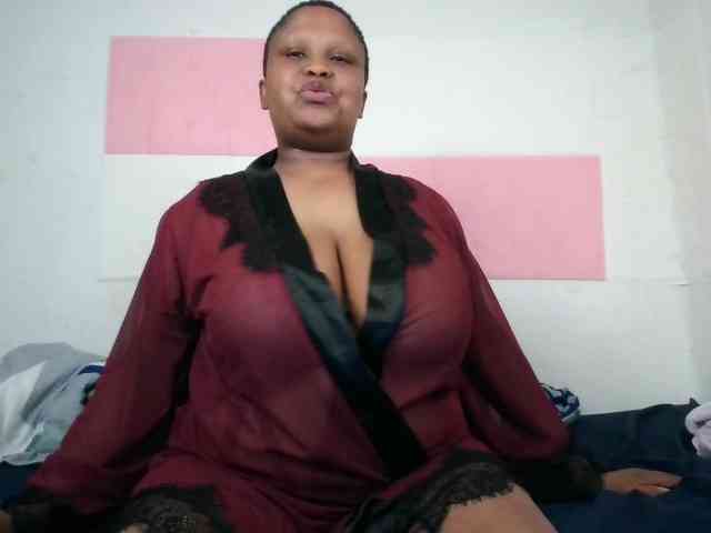 BIGTITTISXX webcam
