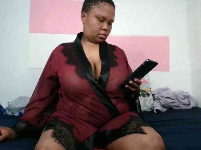 BIGTITTISXX webcam