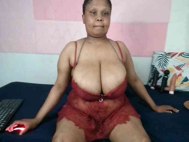 BIGTITTISXX
