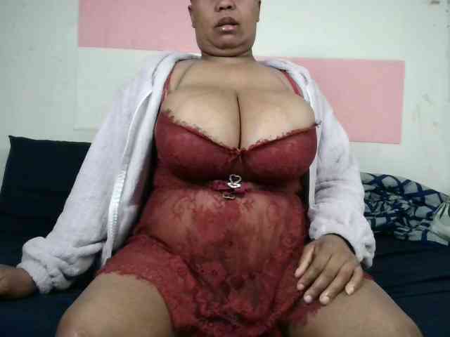 BIGTITTISXX