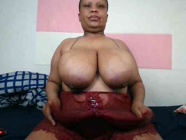 BIGTITTISXX webcam