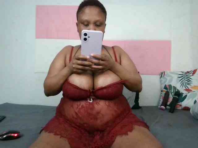BIGTITTISXX