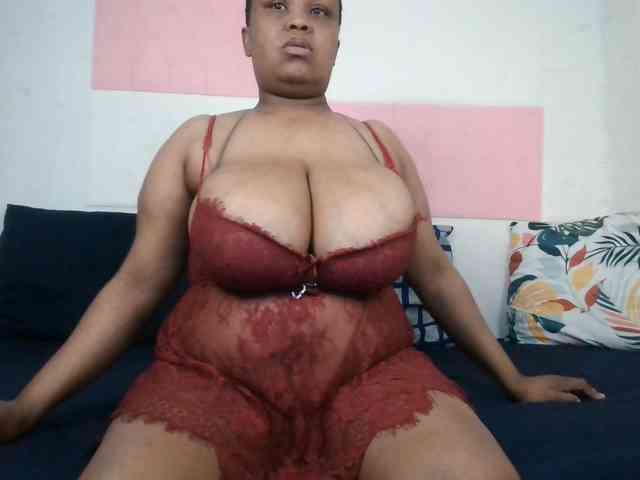 BIGTITTISXX webcam