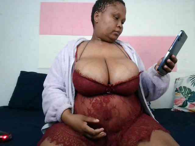 BIGTITTISXX webcam