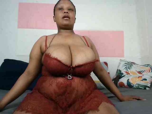 BIGTITTISXX webcam