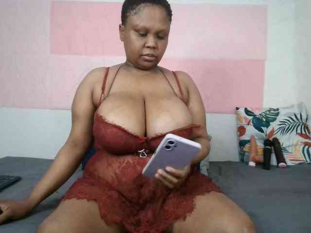 BIGTITTISXX