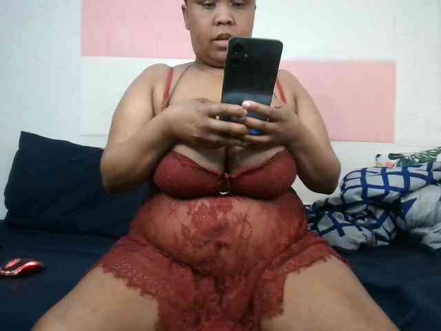 BIGTITTISXX webcam
