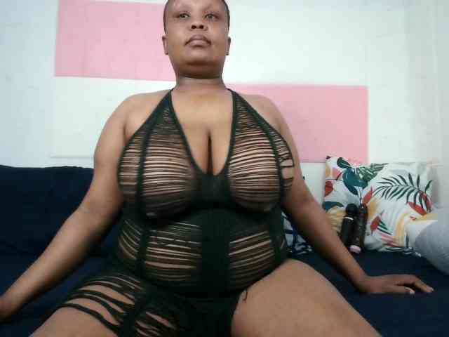 BIGTITTISXX