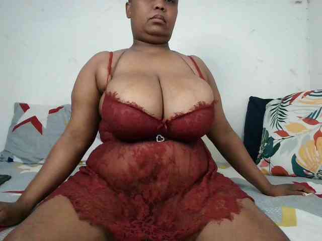 BIGTITTISXX