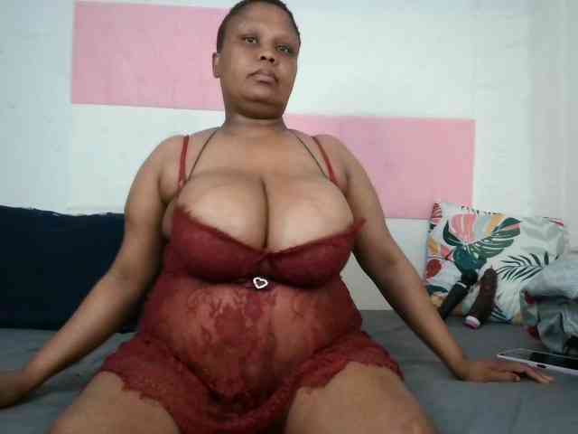 BIGTITTISXX