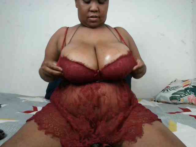 BIGTITTISXX