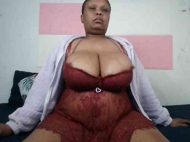 BIGTITTISXX webcam