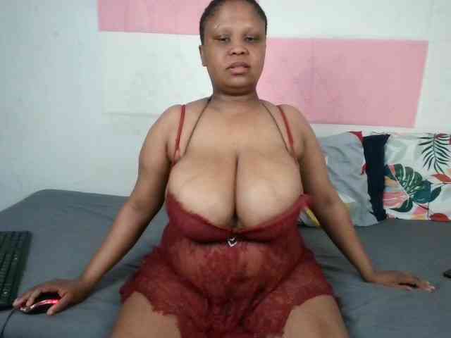 BIGTITTISXX