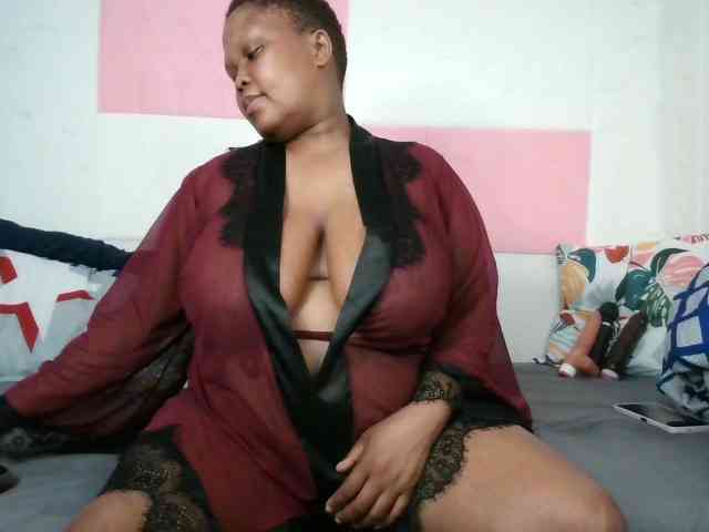 BIGTITTISXX