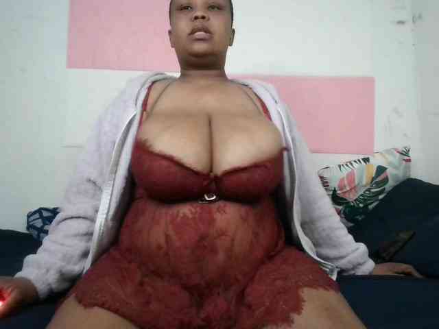 BIGTITTISXX webcam