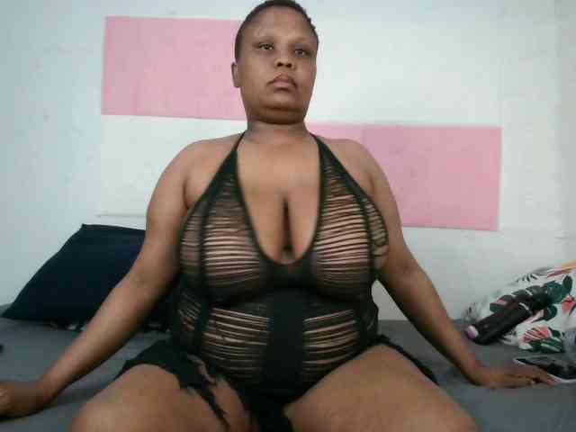 BIGTITTISXX BIGTITTISXX