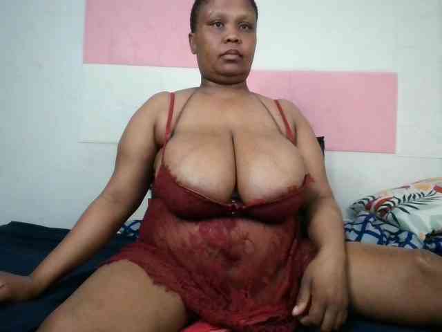 BIGTITTISXX BIGTITTISXX