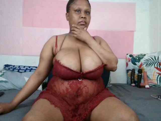 BIGTITTISXX