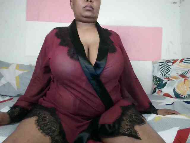 BIGTITTISXX webcam