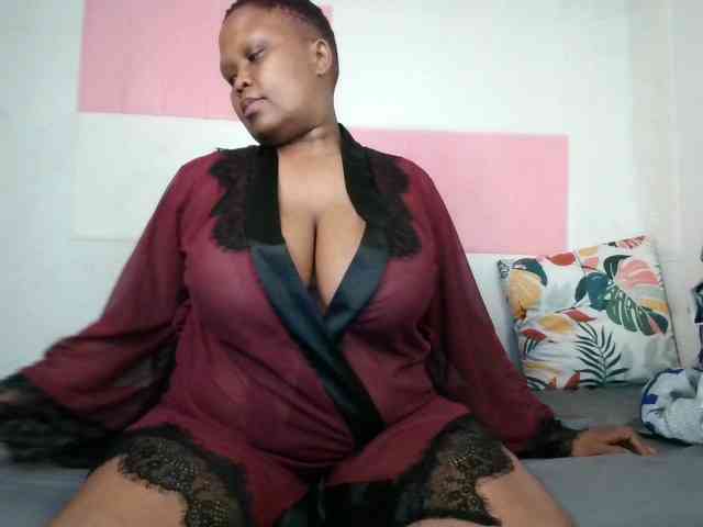BIGTITTISXX webcam