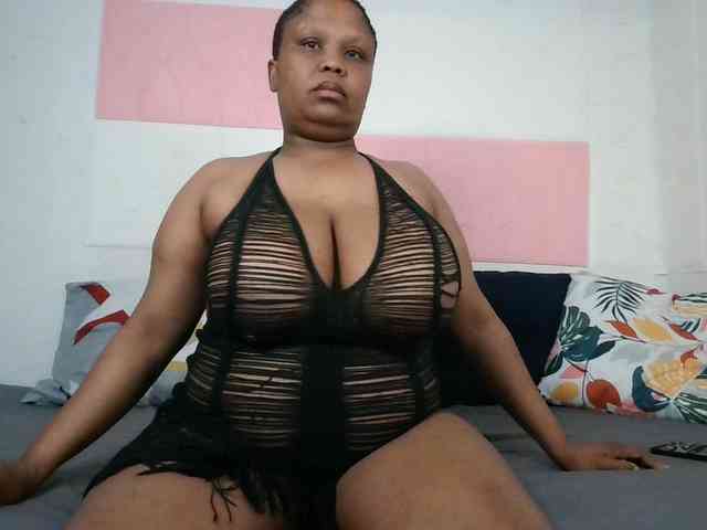 BIGTITTISXX webcam