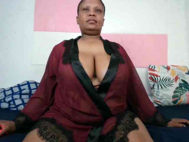 BIGTITTISXX webcam
