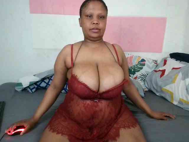 BIGTITTISXX
