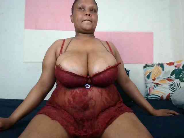 BIGTITTISXX
